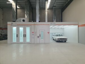 Show H&H marine spray booth